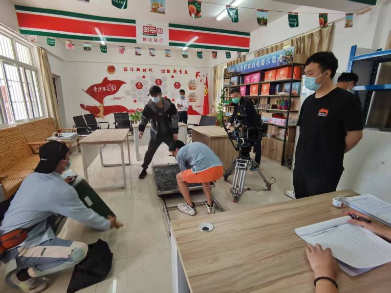 追星女孩心理学分析报告：东宁县广告片拍摄公司揭秘饭圈应援式传播逻辑